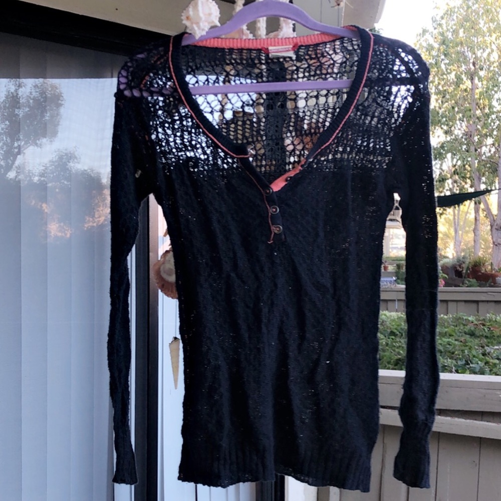 Blue long sleeve knit top